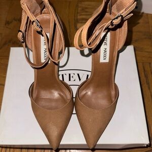 Steve Madden Nude Heels